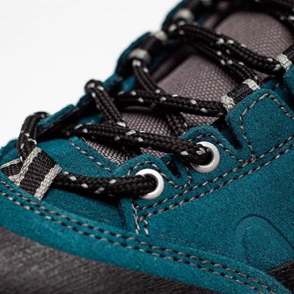 Albastru - Blue Cosmo