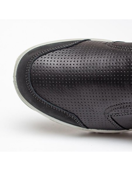 Negru - Black