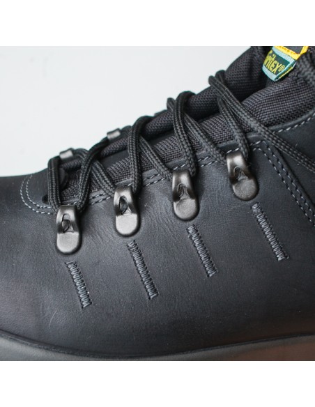 Negru - Black