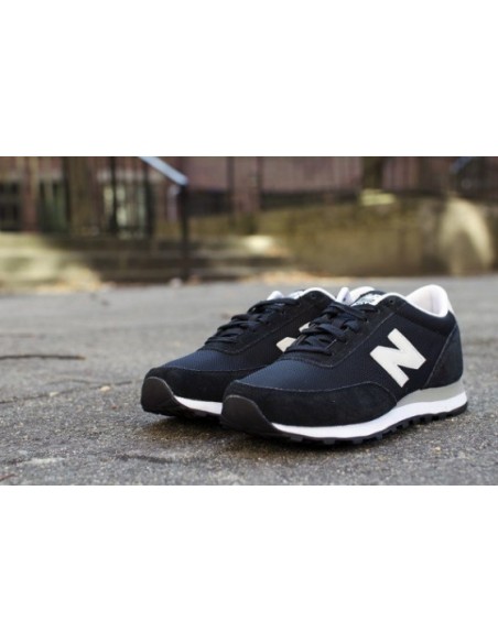 Negru - Black