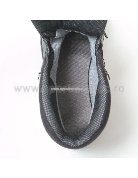 Negru - Black