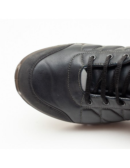 Negru - Black