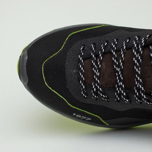 Negru - Black/Volt Green