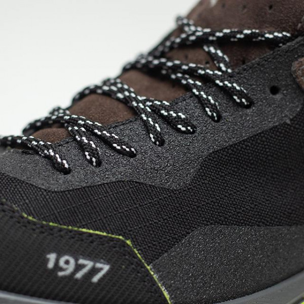 Negru - Black/Volt Green