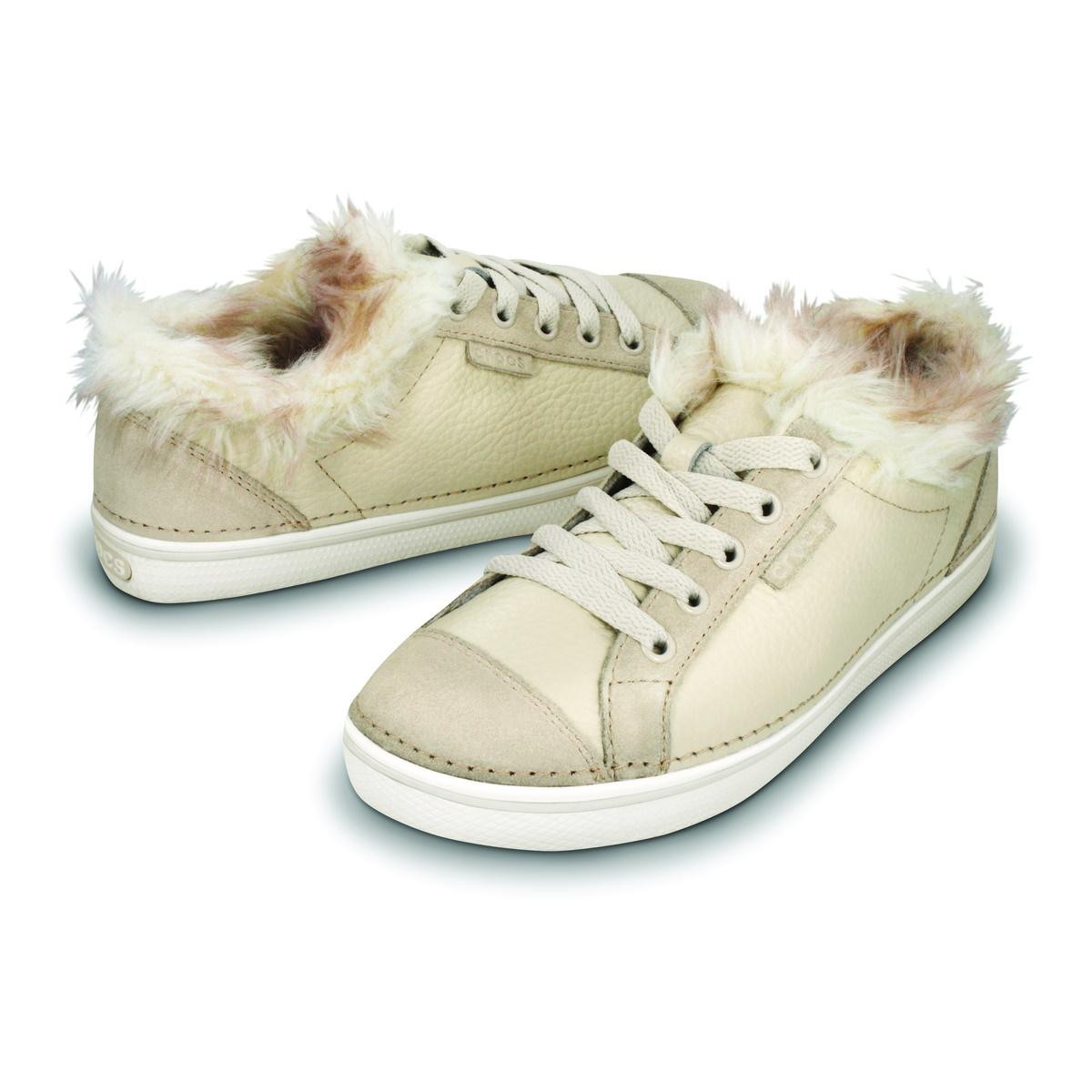Pantofi Crocs Women\'s Hover Lace Up Fur Bej - Stucco/Oyster - 3 | YEO