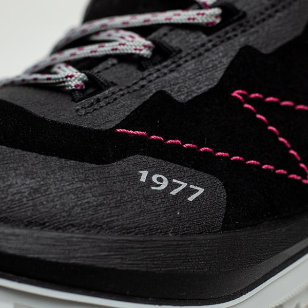 Negru - Black