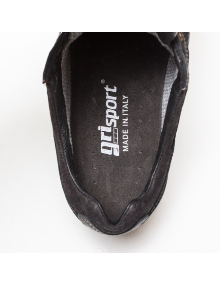 Negru - Black