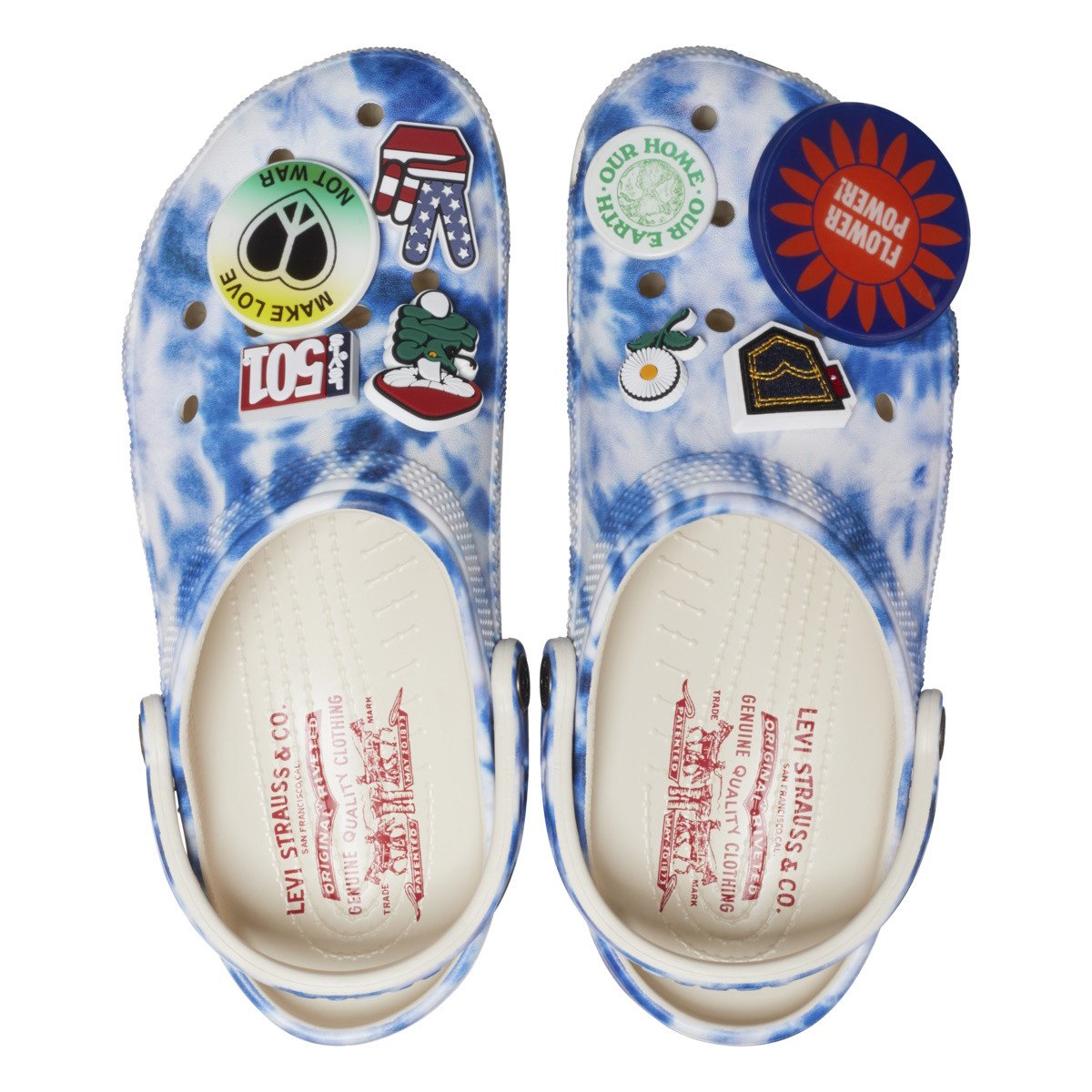 Saboti Crocs Levi\'s X Crocs Classic Clog Bej - Multi/Stucco - 4 | YEO