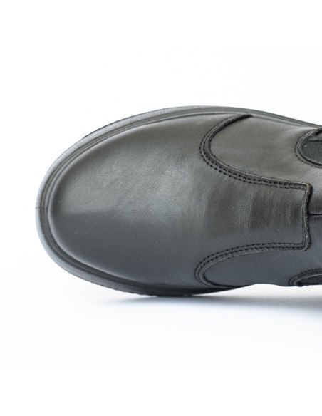 Negru - Black