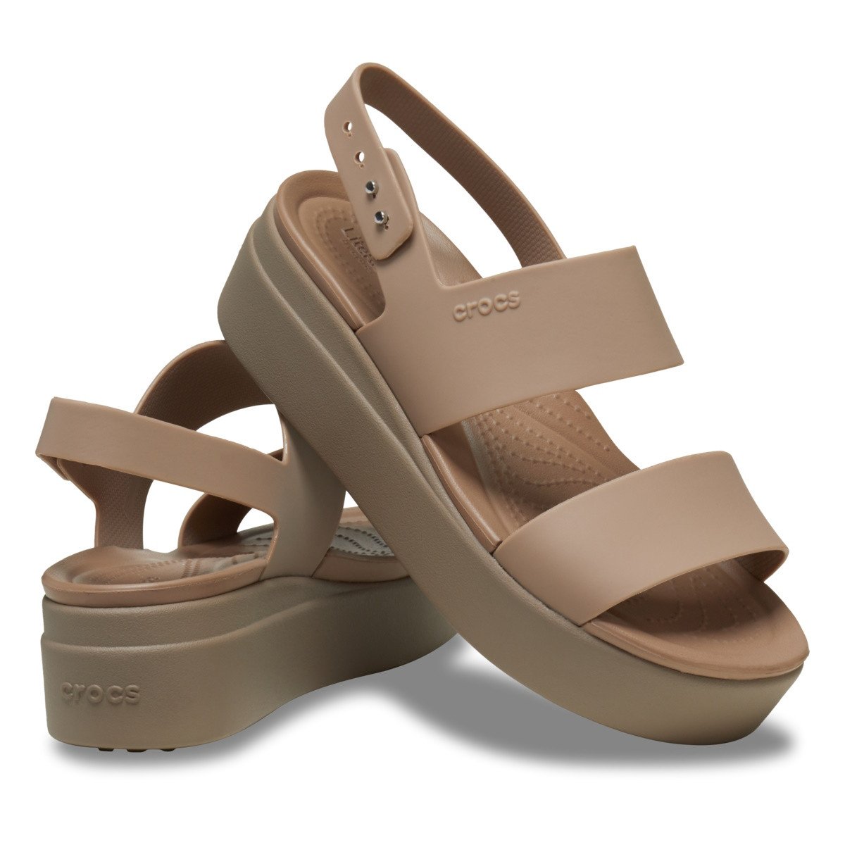 Sandale Crocs Brooklyn Low Wedge Maro - Latte/Mushroom - 3 | YEO