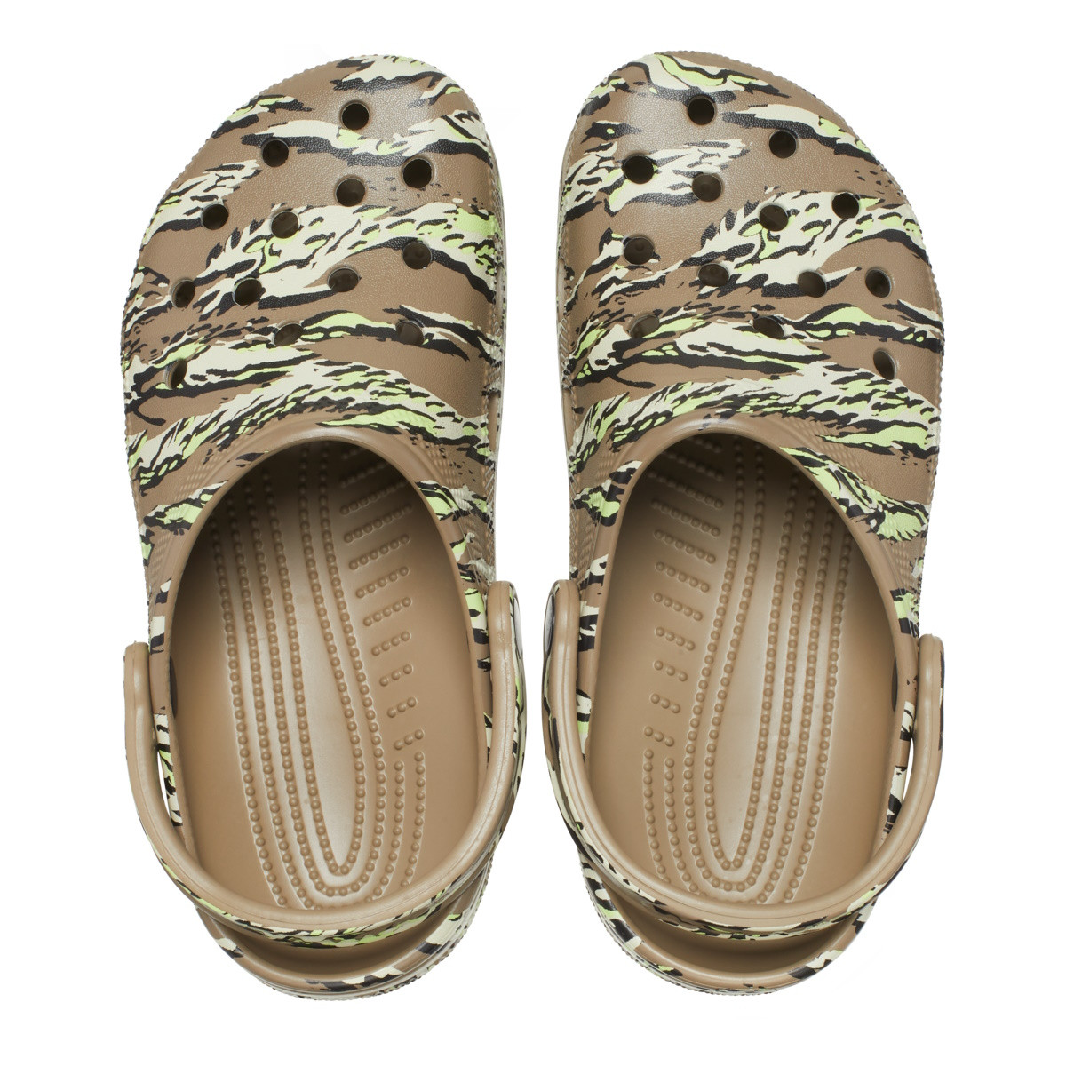 Saboti Crocs Classic Printed Camo Clog Maro - Khaki - 4 | YEO