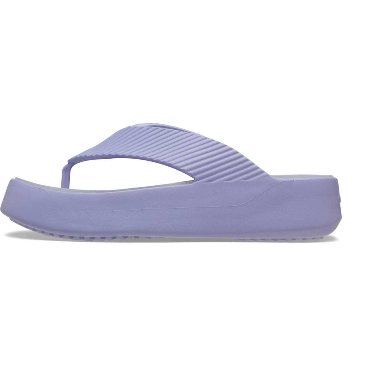 Slapi Crocs Getaway Groove Platform Flip Mov - Mystic Purple - 2 | YEO