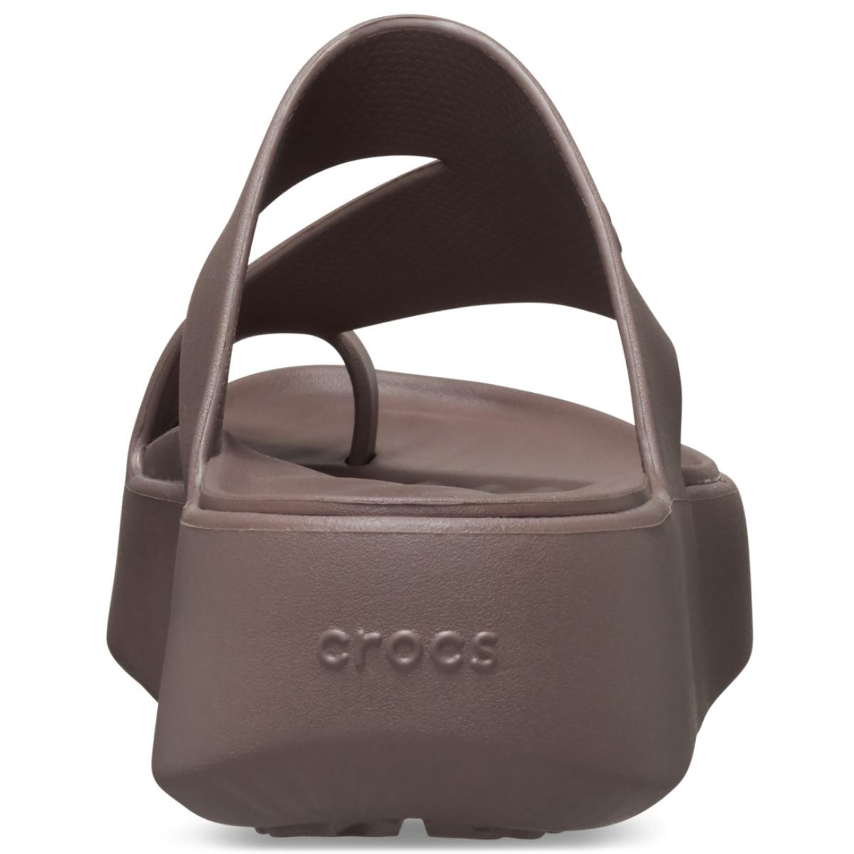 Papuci Crocs Getaway Platform Toe Loop Maro - Truffle - 4 | YEO
