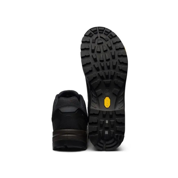 Negru - Black