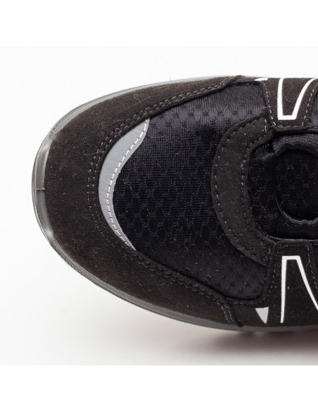 Negru - Black